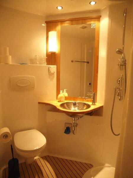 Hôtel Garni Villa Carmen La Neuveville Extérieur photo