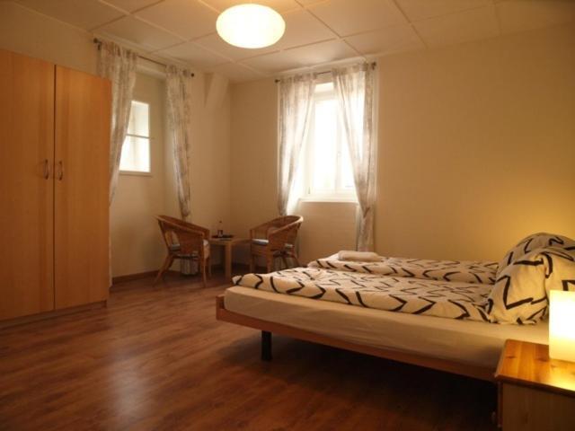 Hôtel Garni Villa Carmen La Neuveville Chambre photo