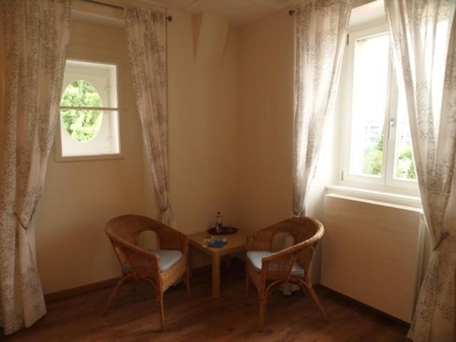Hôtel Garni Villa Carmen La Neuveville Chambre photo